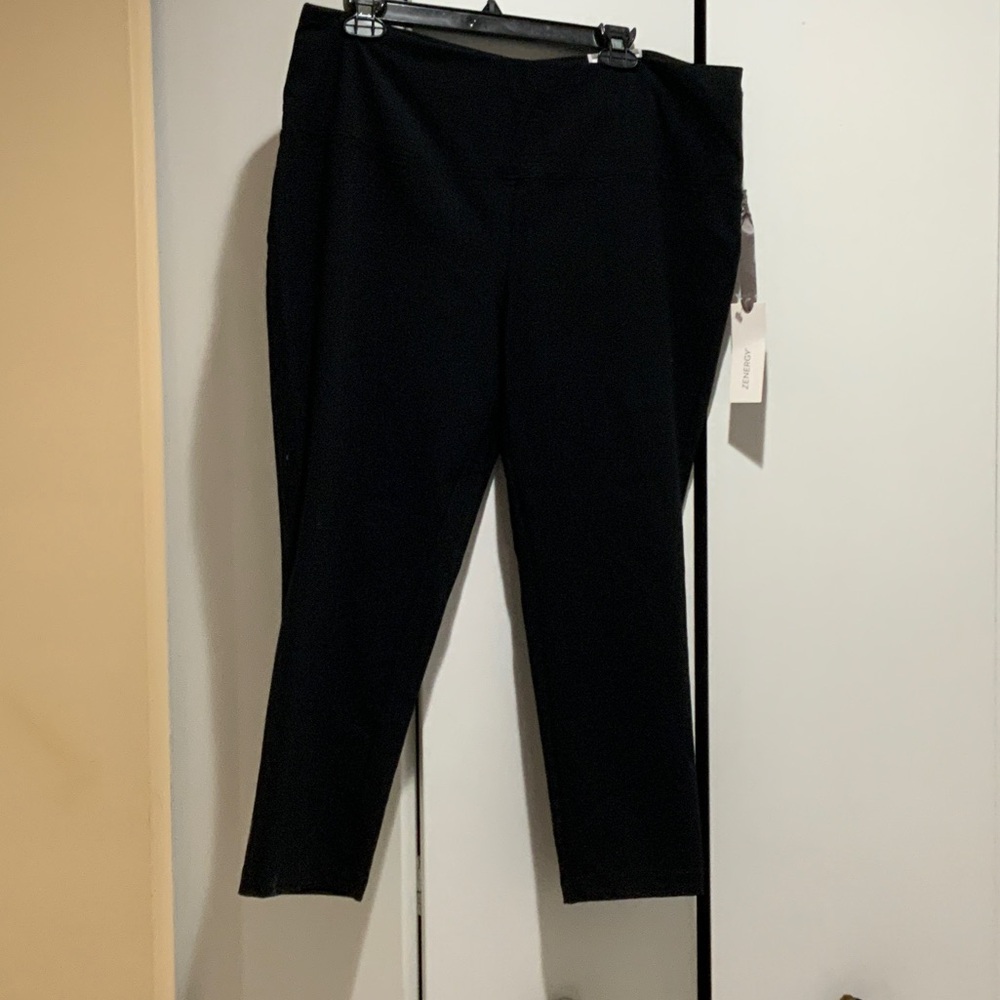 Zenergy Black Cropped Leggings Size 3 (XL)